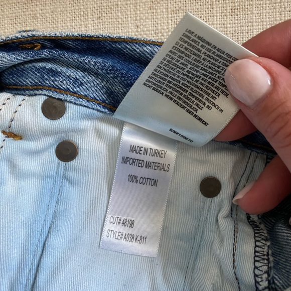 Agolde Jaden Shorts - Picture 3 of 5